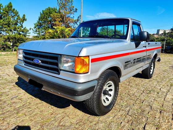 FORD F-1000 3.9 SUPER SÉRIE 4X2 CS 8V TURBO DIESEL 2P MANUAL